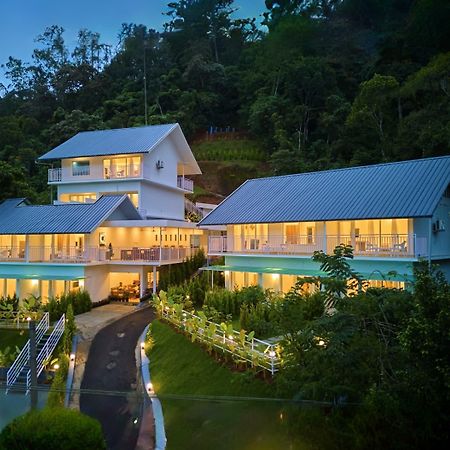 Ice Mist Pool Resort Munnar By Voye Homes Ngoại thất bức ảnh