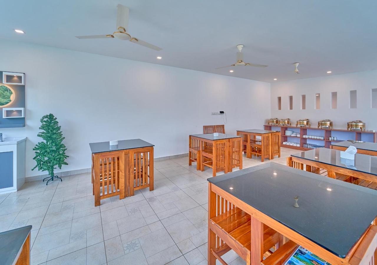 Ice Mist Pool Resort Munnar By Voye Homes Ngoại thất bức ảnh