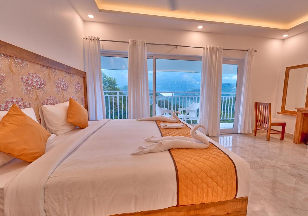 Ice Mist Pool Resort Munnar By Voye Homes Ngoại thất bức ảnh